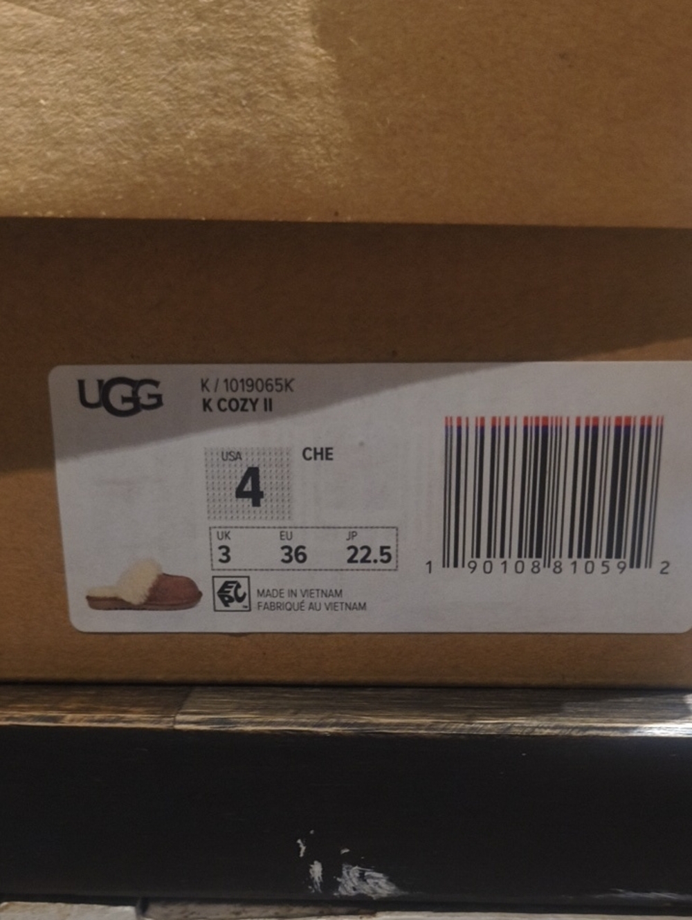 UGG Kids Cozy II Slippers in Chestnut with Cream Lining